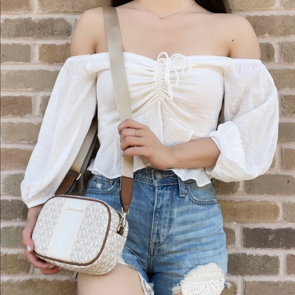 Gaby’sBags💕NWT Michael Kors oval Crossbody - Picture 5 of 7